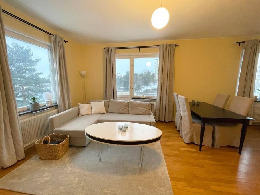 Trivsamma Lagenheter Med Fri Parkering Apartment Stockholm Exterior photo