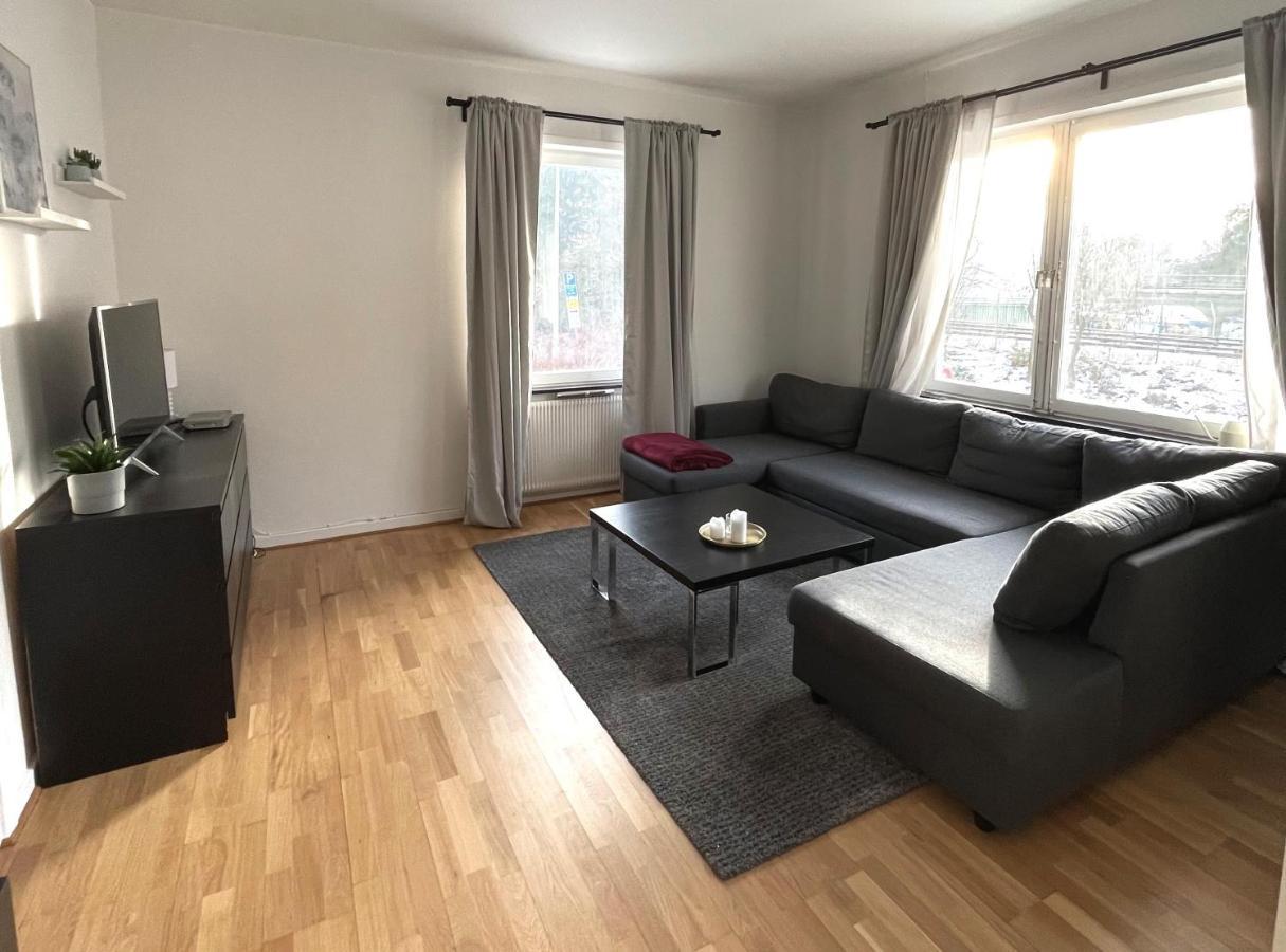 Trivsamma Lagenheter Med Fri Parkering Apartment Stockholm Exterior photo