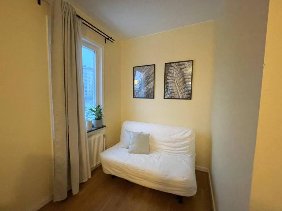 Trivsamma Lagenheter Med Fri Parkering Apartment Stockholm Exterior photo